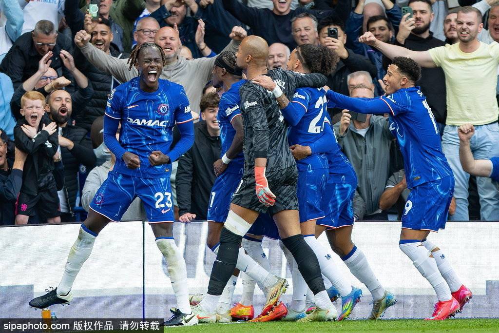 皇冠信用盘账号申请
_官方算分皇冠信用盘账号申请
!切尔西如何进欧冠:赢球99.9%晋级 失利也有希望