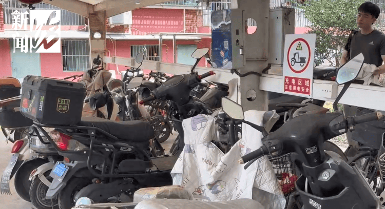 皇冠信用網正网_上海一小区车位被长年霸占！居民窝火皇冠信用網正网，物业却不敢动……危险！