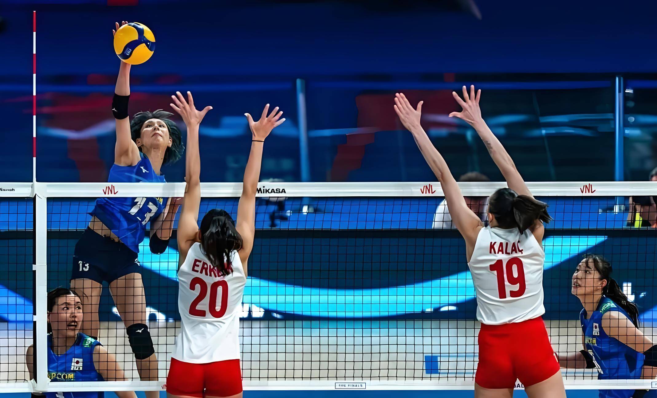 欧洲协会联赛外围赛_世界女排联赛|日本队晋级半决赛 将对阵巴西