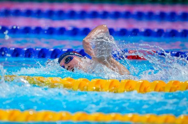 皇冠信用网怎么弄_世锦赛女子1500米自由泳决赛 李冰洁获得第四名