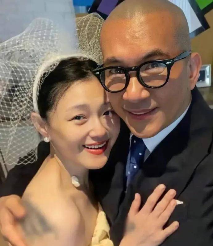 皇冠信用盘登2代理_24岁女生酷似大S走红:没整容