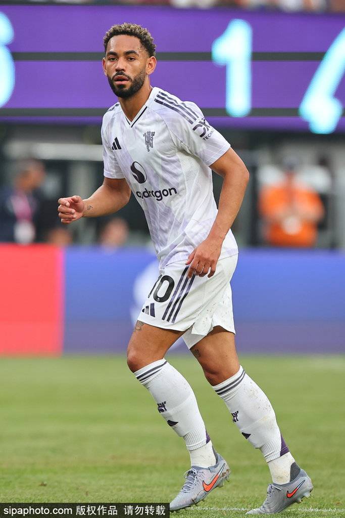 皇冠信用网在线注册_曼联7400万英镑转会进展：本杰明·塞斯科加盟在即