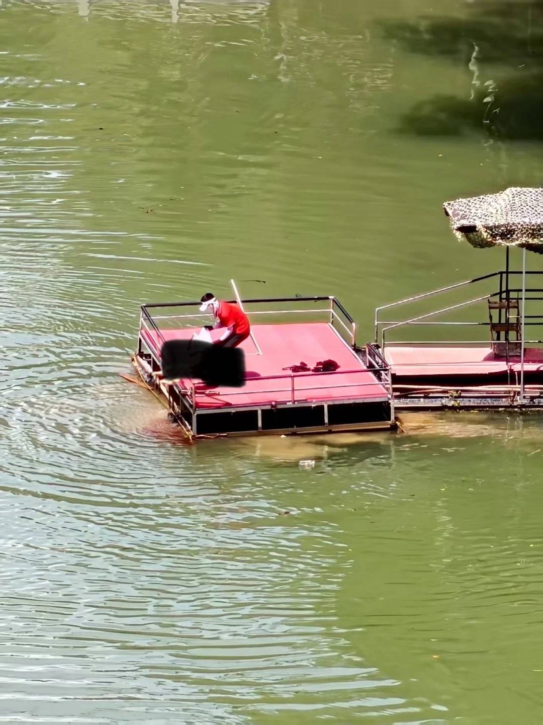 法國甲組聯賽
_湖北宜昌一景区蹦极绳疑断开游客坠入水中法國甲組聯賽
,目击者称看到水里有血迹,当地:无生命危险