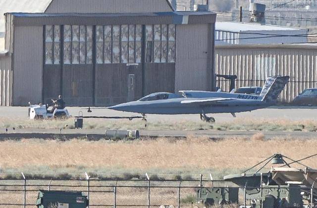 新宿创造vs冲绳_一个座舱的差距：中国无人机已可独立空战新宿创造vs冲绳，美国把无人机改战斗机