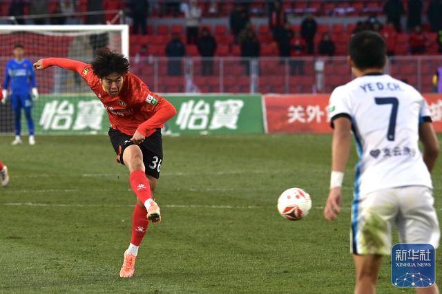 皇冠信用網怎么租_中甲：辽宁铁人队冲超成功